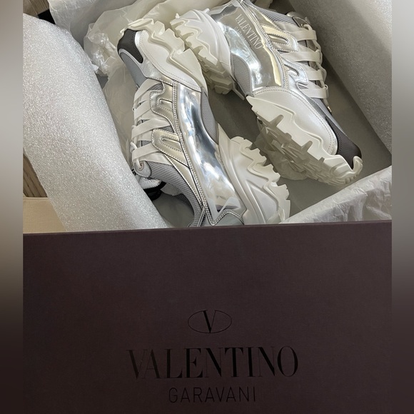 BNWT Valentino Climber Sneakers - Picture 2 of 11